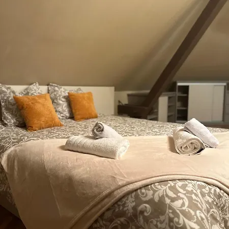 Le Grillen - 4 Bedroom - Centre Apartamento