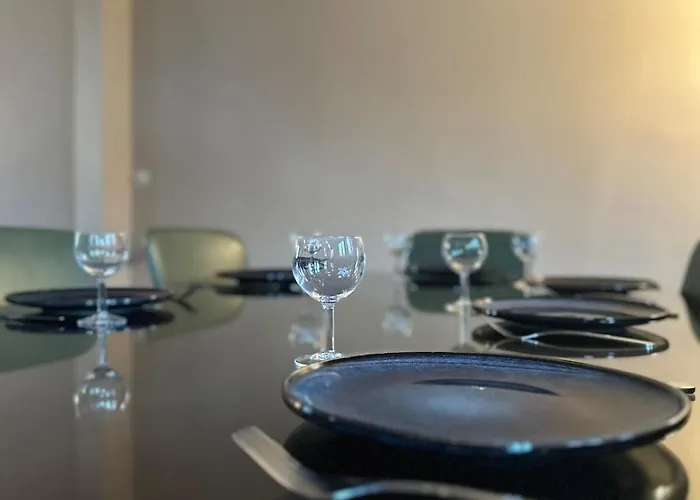 Apartment Le Grillen - 4 Bedroom - Centre