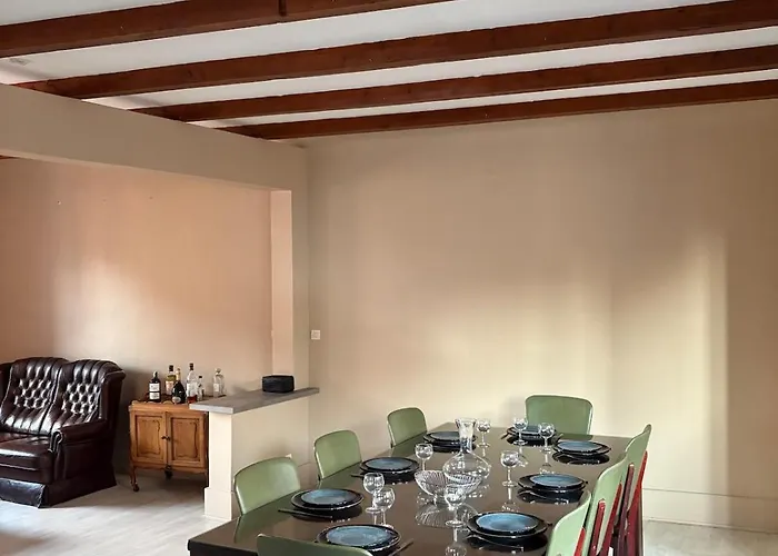 Le Grillen - 4 Bedroom - Centre Apartment